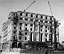 Ecco il palazzo quasi finito. Dietro la foto c'è la data 6 maggio 1936. Si leggono bene le scritte originali